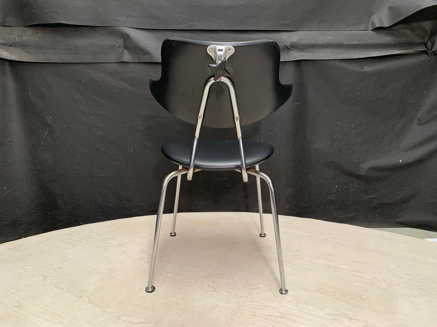 EB2552 Danish Chromed Steel & Black Vinyl Chair Mid-Century Modern MDIN