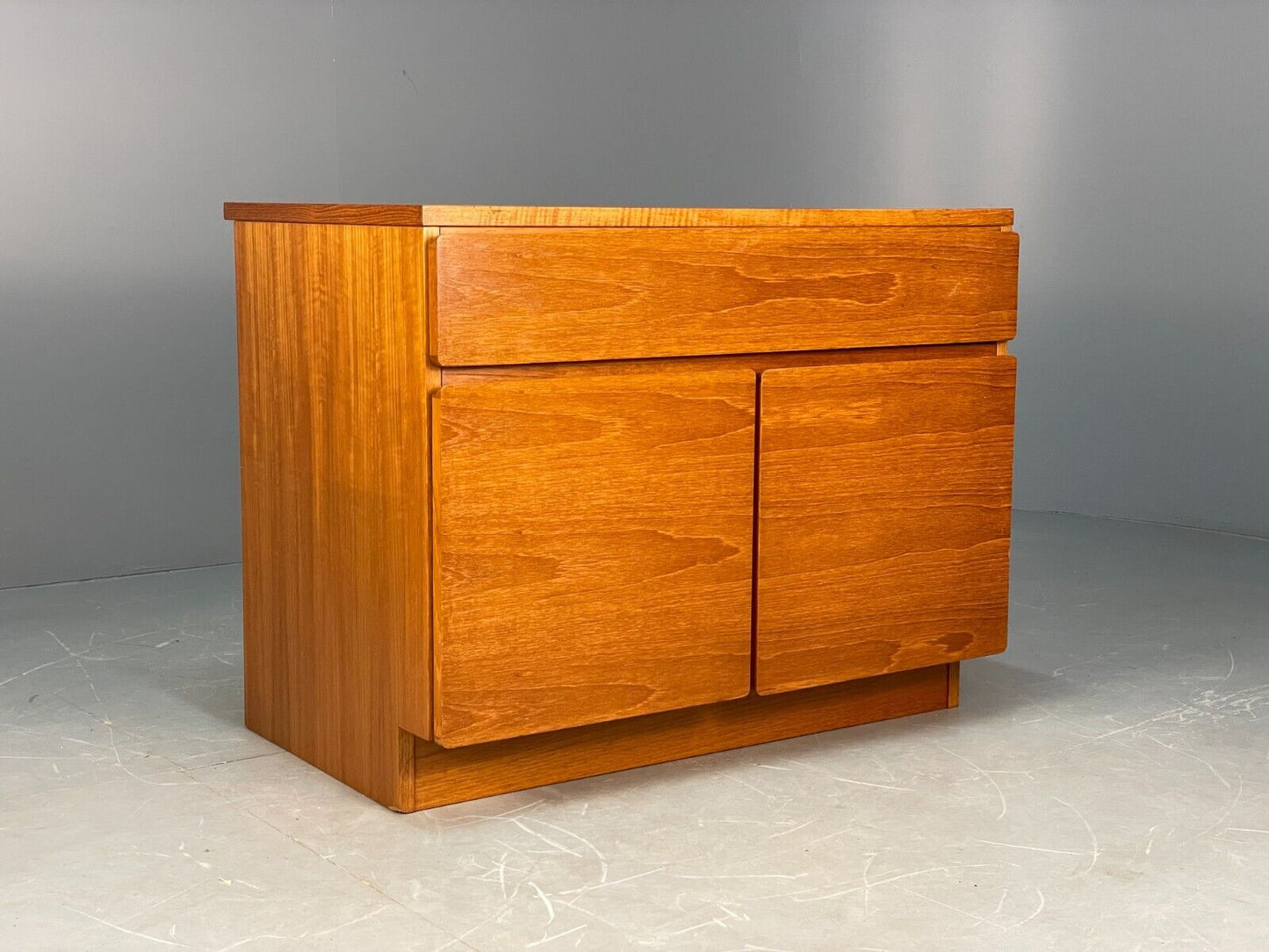 Vintage Teak Compact Sideboard By Beaver & Tapley 1980s Retro EB7845 MWOO