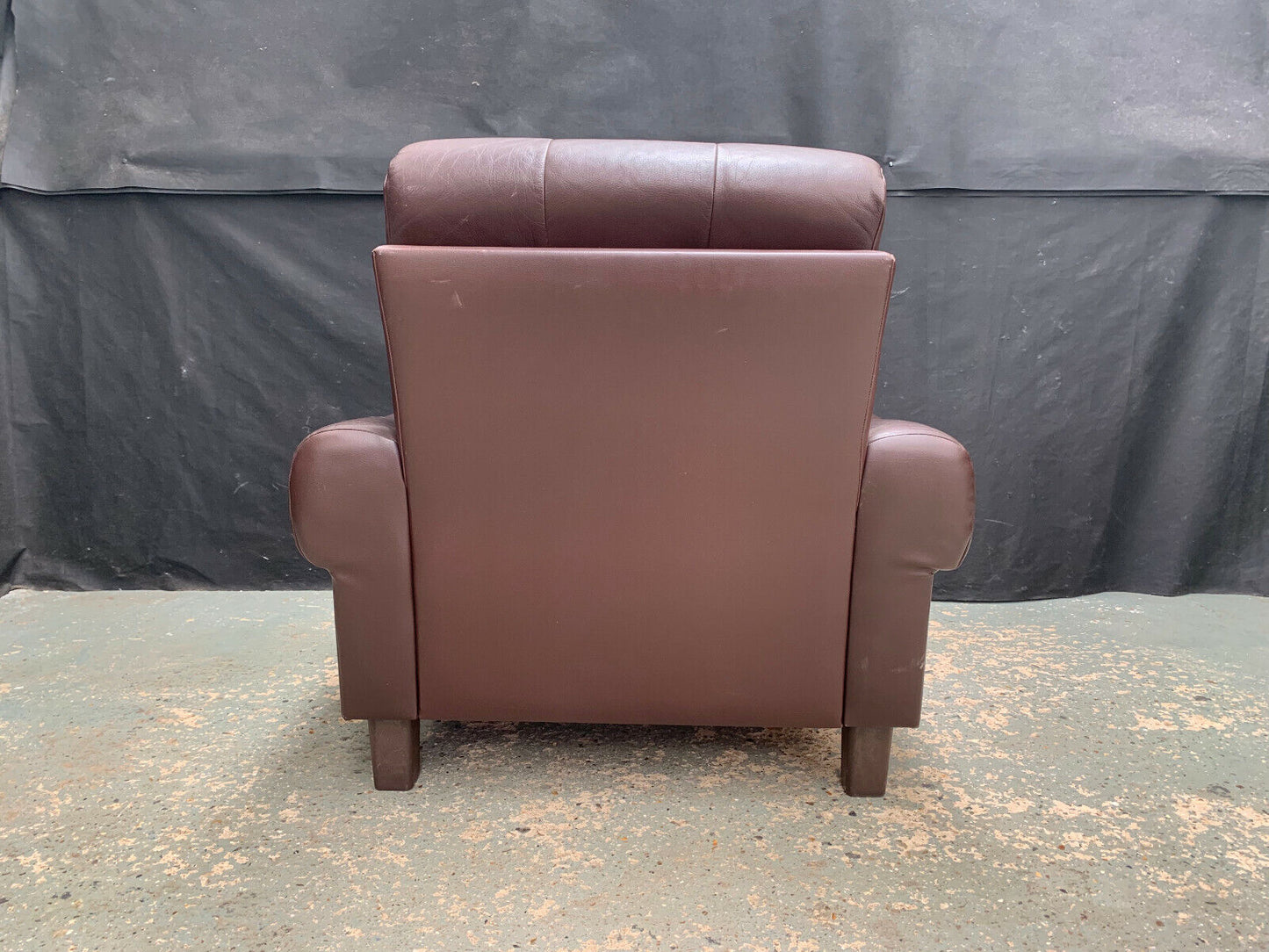 EB1748 Danish Brown Leather & Vinyl Lounge Chair from smoking household VLEA