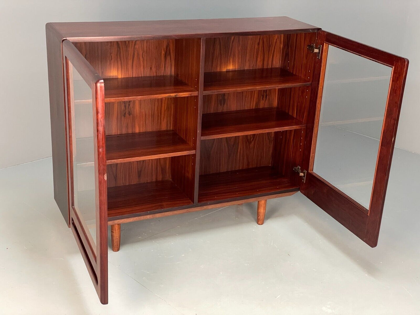 EB6853 Vintage Danish Rosewood Display Cabinet Shelving 1980s Retro MWOO