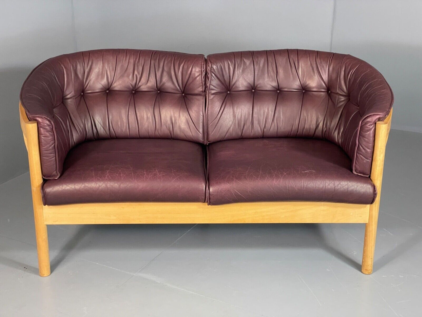 EB6111 Vintage Danish Leather Sofa 2 Seat Nielaus Møbler Beech Retro MCM M2SS