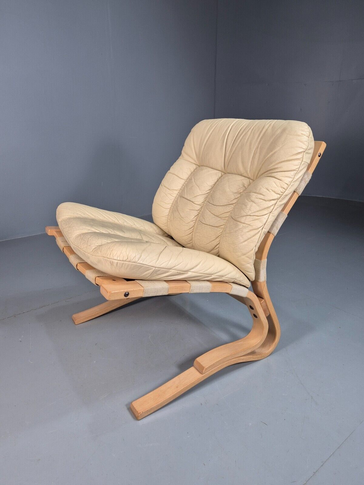 Vintage Danish Lounge Chair Beige Leather Bentwood Skyline Retro MCM EB5377 MBEN