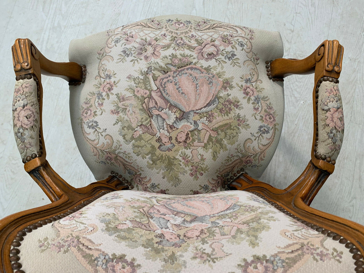 EB2516 Danish Carved Beech & Tapestry Style Cream Wool Chair Vintage VCAR