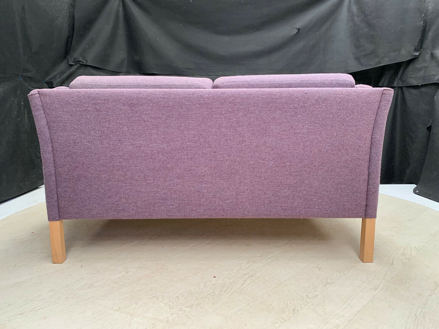 EB2674 Danish Purple Wool Two Seater Sofa Mid-Century Modern Lounge Seating M2SS