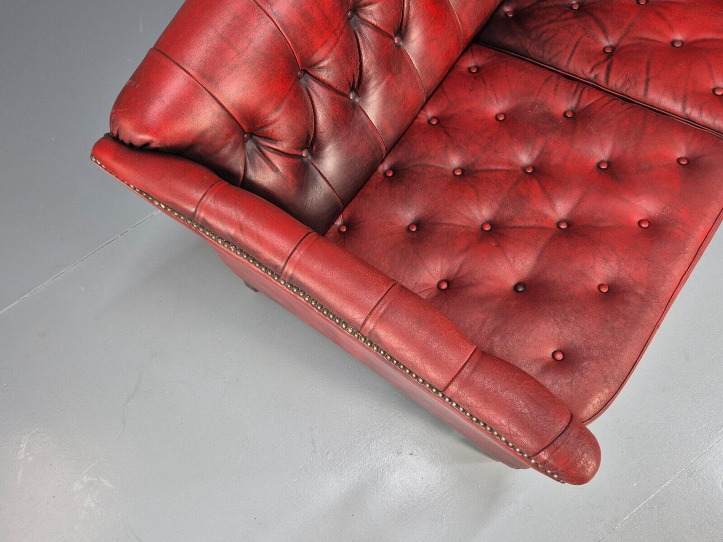 Vintage Danish 2 Seat Sofa Red Leather Chesterfield Style Retro EB8574 VCHE