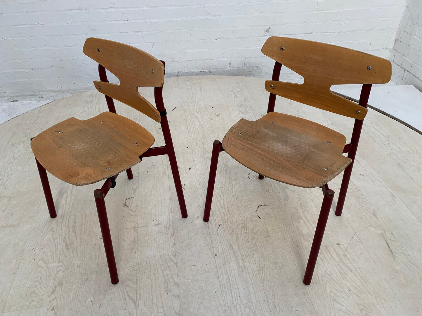 EB3634 Pair of Randers Beech & Burgundy Steel Childrens Stacking Chair MSTA