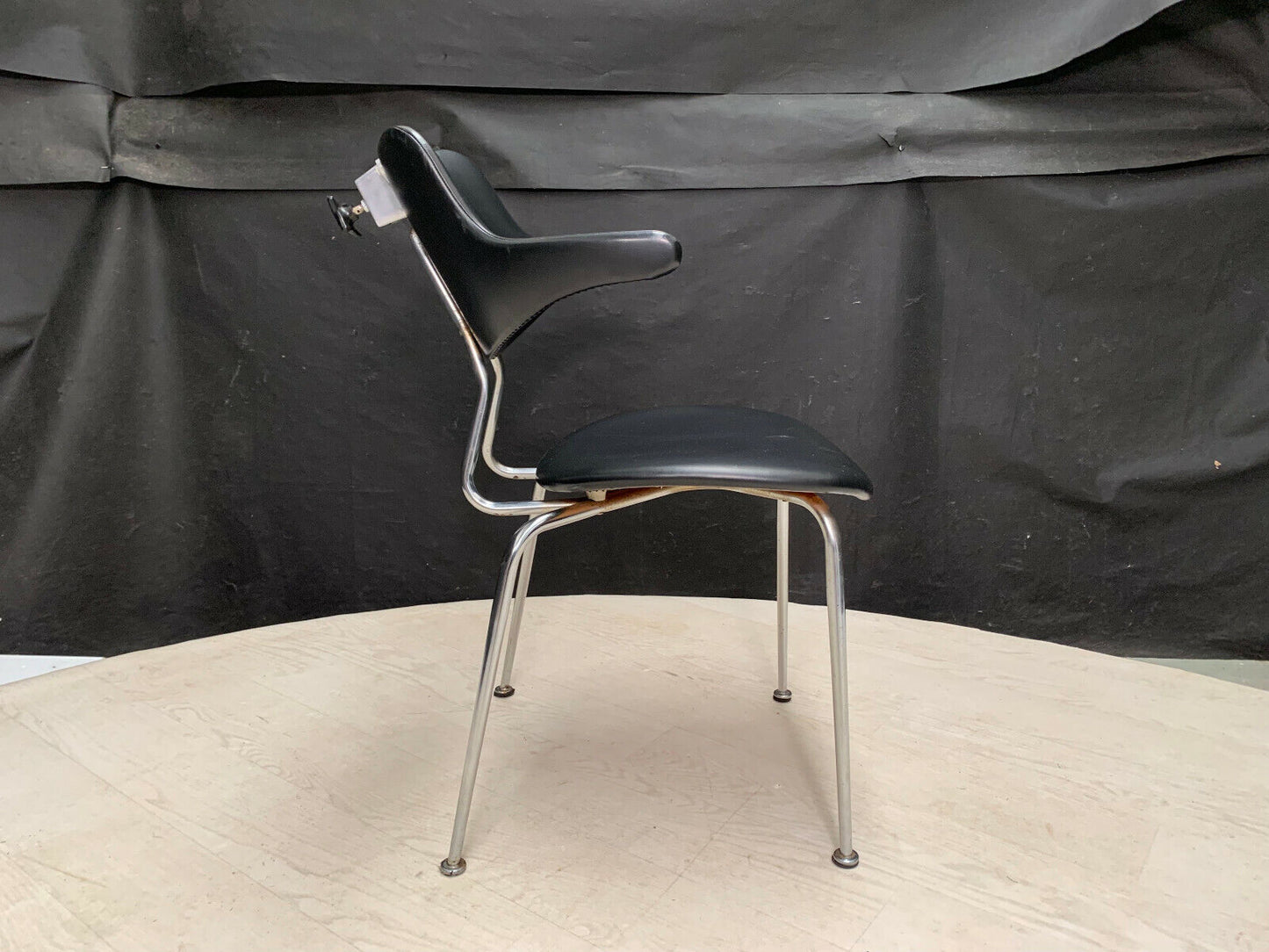 EB2552 Danish Chromed Steel & Black Vinyl Chair Mid-Century Modern MDIN