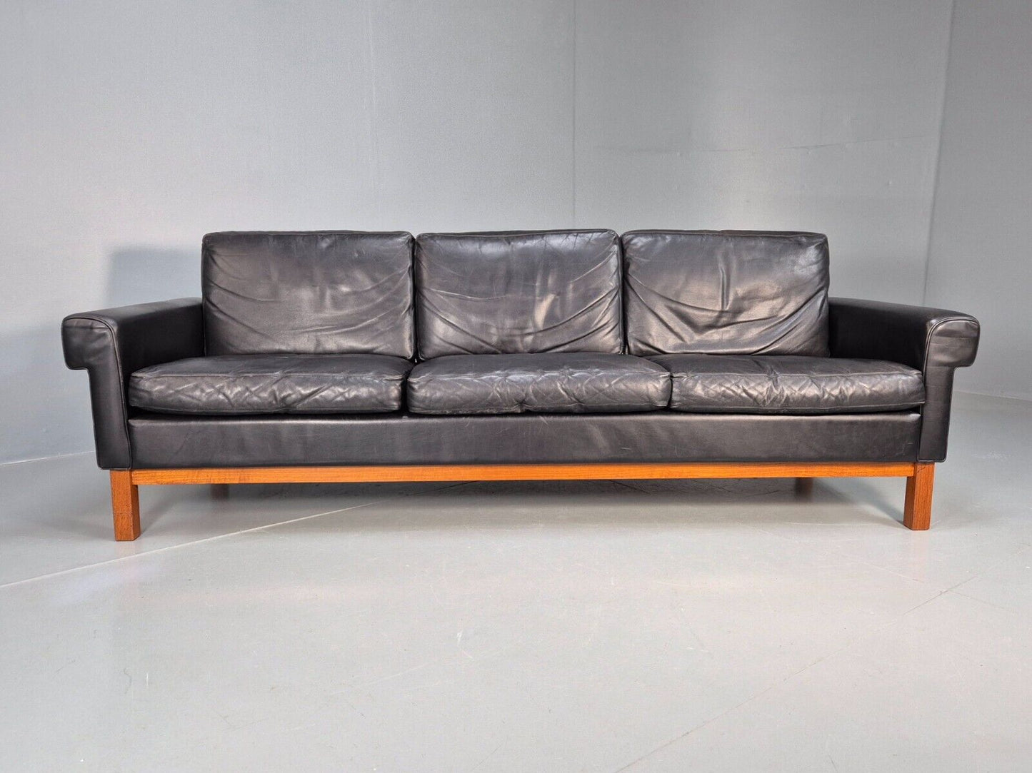 Vintage Swedish 3 Seat Sofa Black Leather Teak Base Retro 1960s MCM EB7756 M3SS