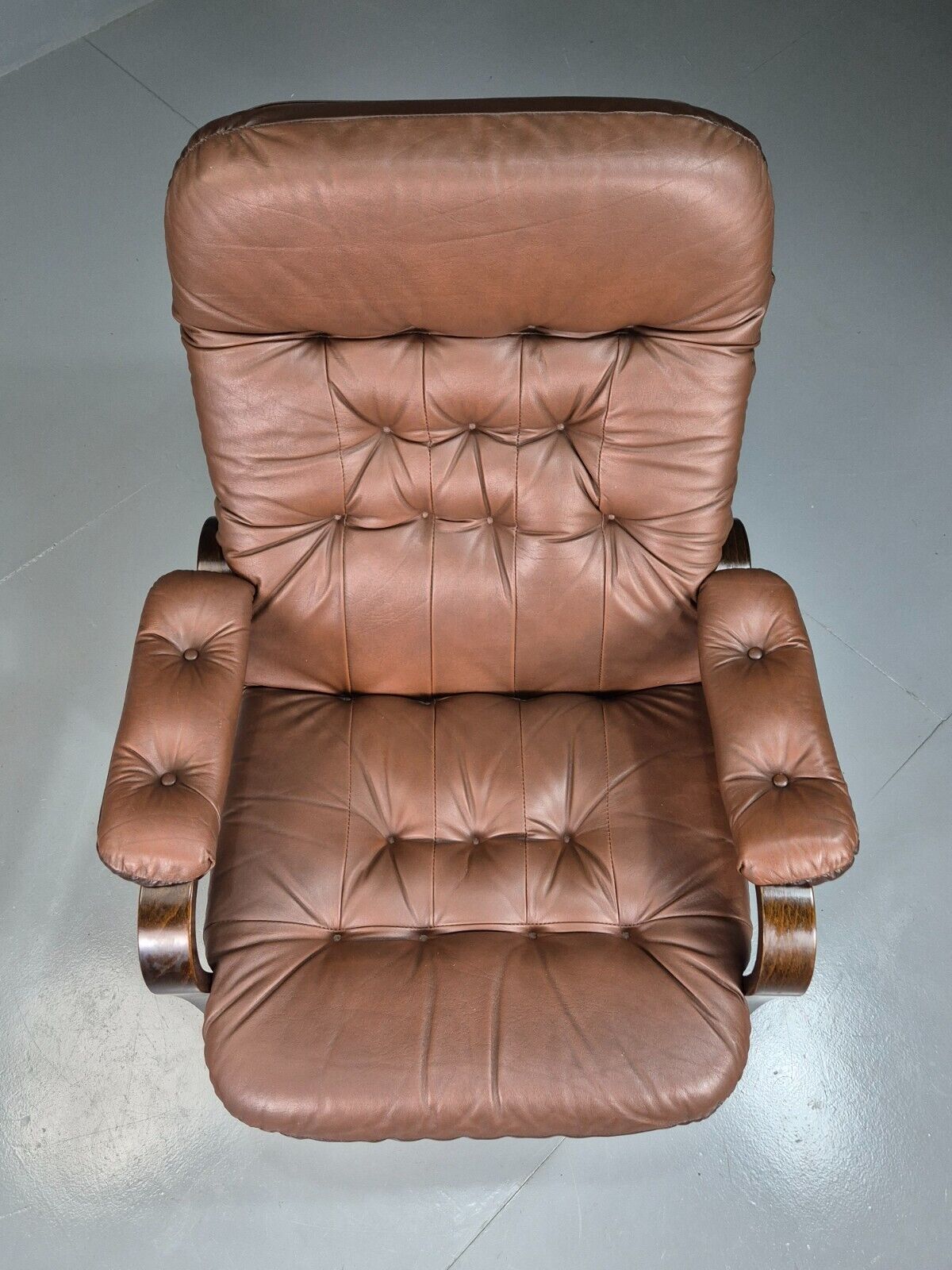 EB7580 Vintage Danish Lounge Chair  Brown Leather  and Vinyl MCM Retro MBEN