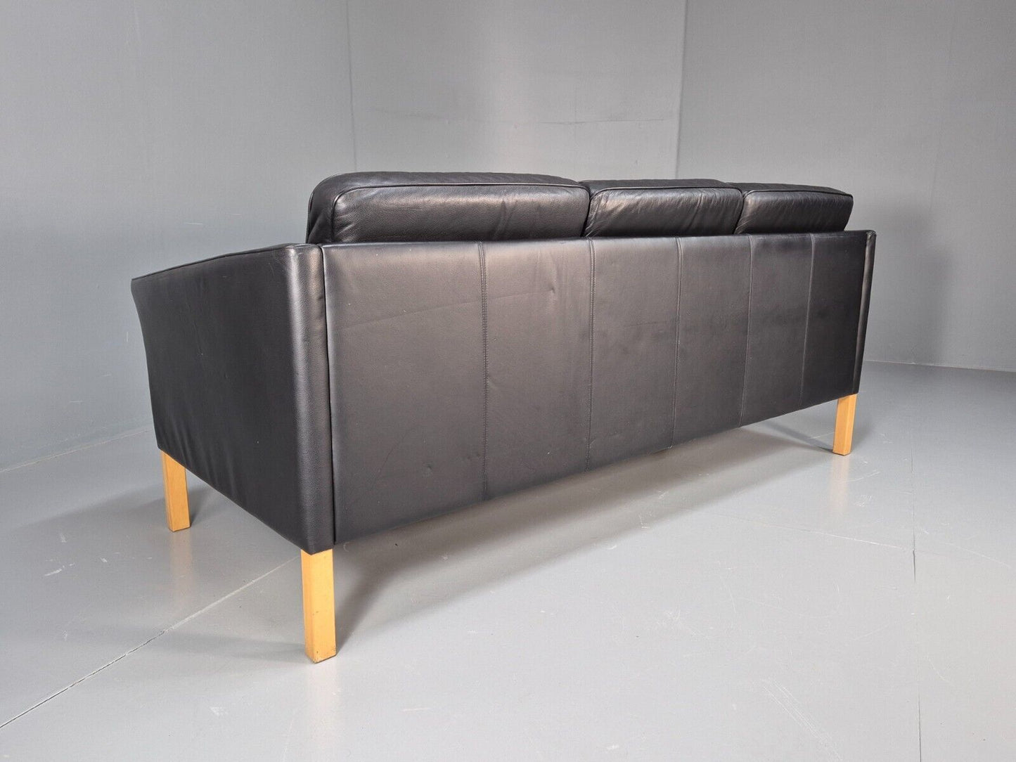 Vintage Danish 3 Seat Sofa Black Leather Straight back Arm Retro MCM EB8622 M3SS