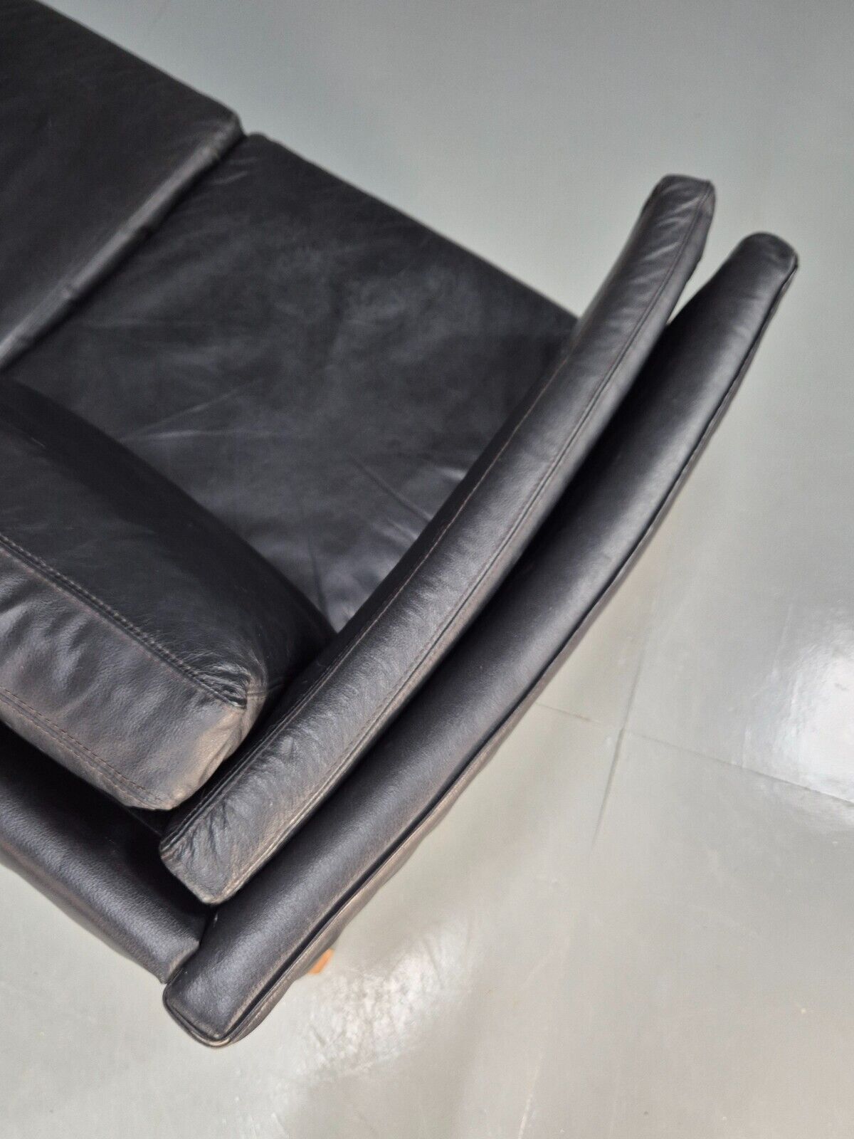 Vintage Danish 2 Seat Sofa Black Leather 1980s Retro MCM EB8618 M2SS