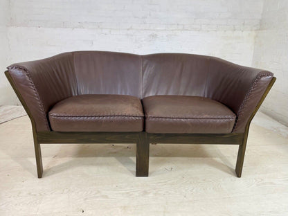 EB4224 Danish Leather Sofa, Bentwood Frame, Stitch Detail, Vintage, Retro M2SS