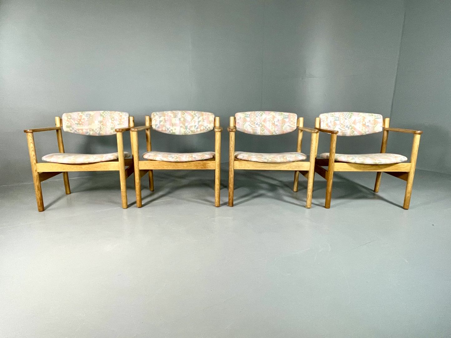 EB6019 Vintage Danish Oak Elbow Chairs FDB Møbler Set of 4 80s Print MDIN