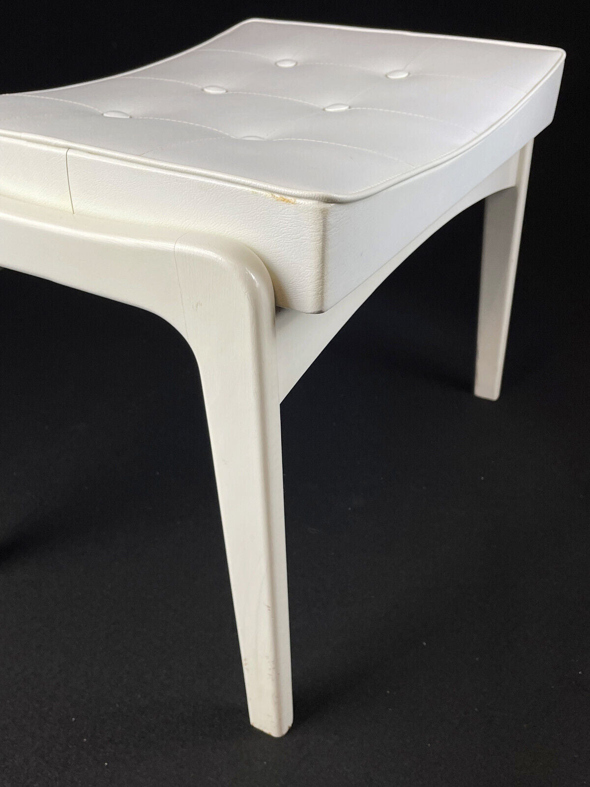 EB4111 British White Vinyl Footstool with White Frame Mid-Century Modern MFOO