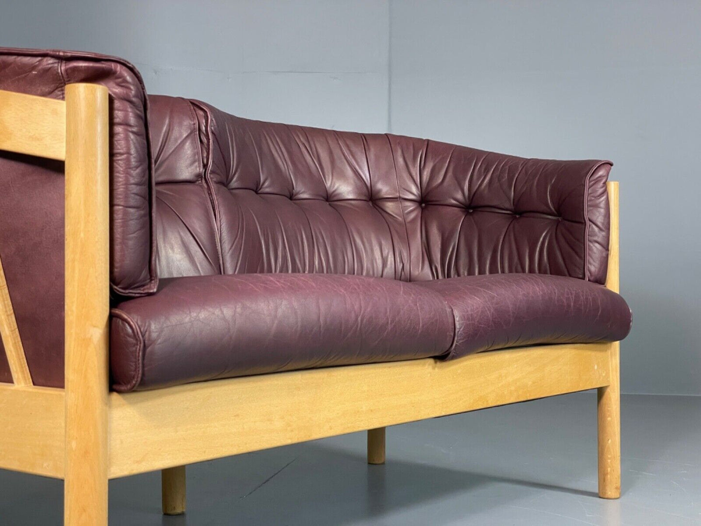 EB6111 Vintage Danish Leather Sofa 2 Seat Nielaus Møbler Beech Retro MCM M2SS