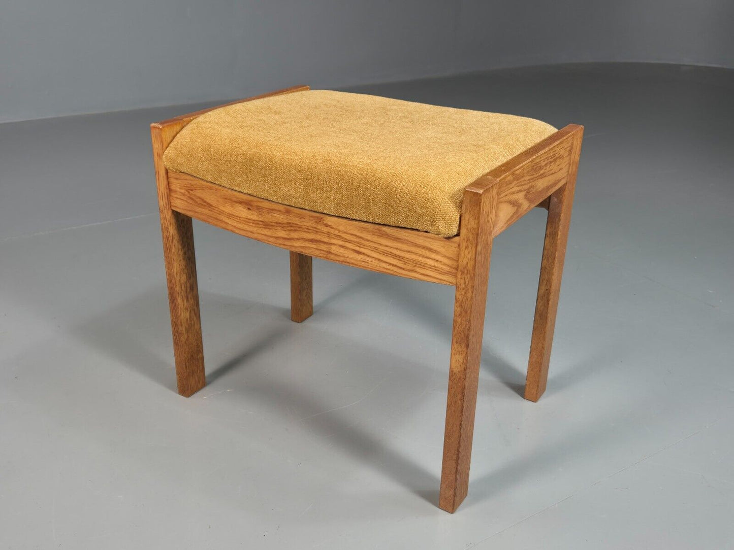 Vintage Stool Gold Chenille Oak Frame Meredew 1950s Retro EB7896 MFOO