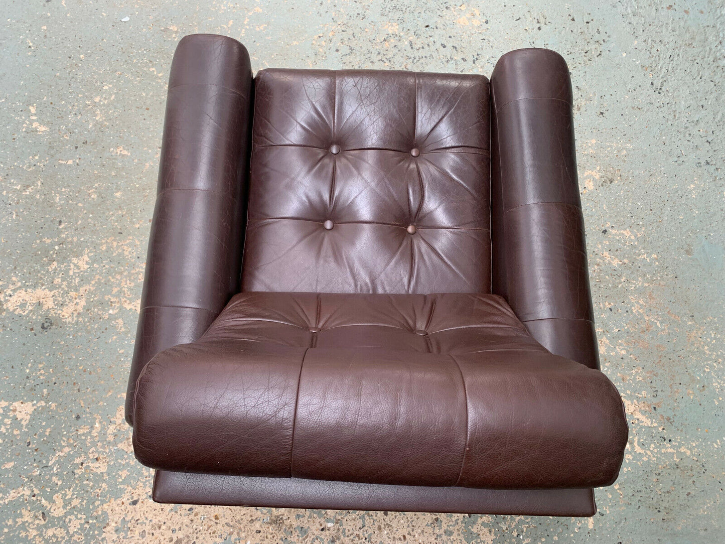 EB1748 Danish Brown Leather & Vinyl Lounge Chair from smoking household VLEA