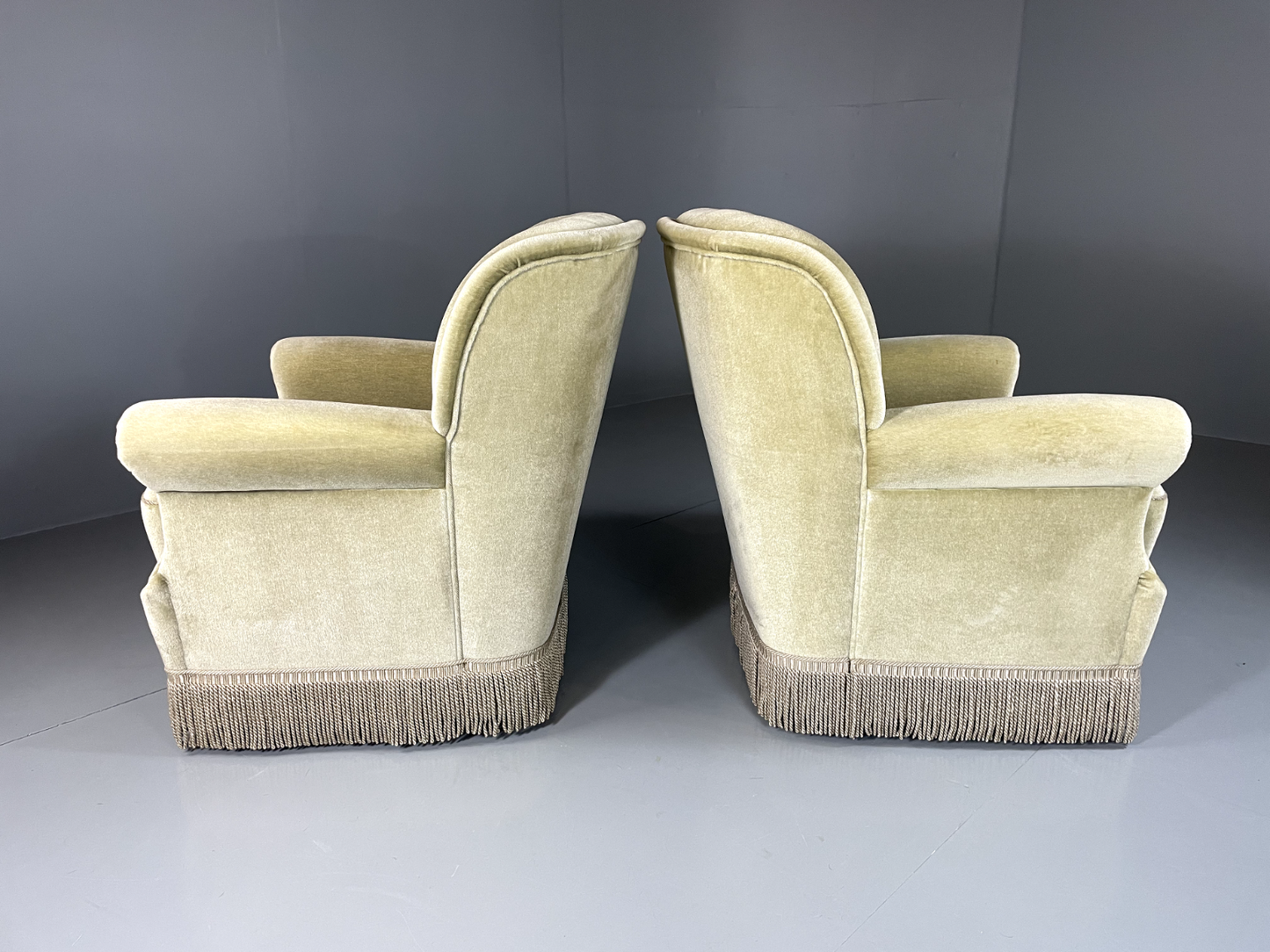 EB5505 Pair Danish 1970s, Green Lounge Chair, Vintage, Retro Tassels Kitsch VCLO