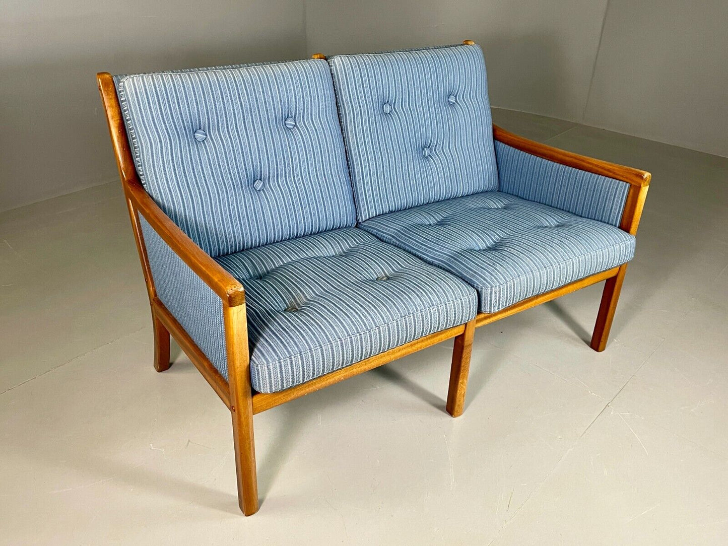 EB6970 Vintage Danish 2 Seat Sofa Mahogany Frame Blue Cotton Wanscher MCM M2SS