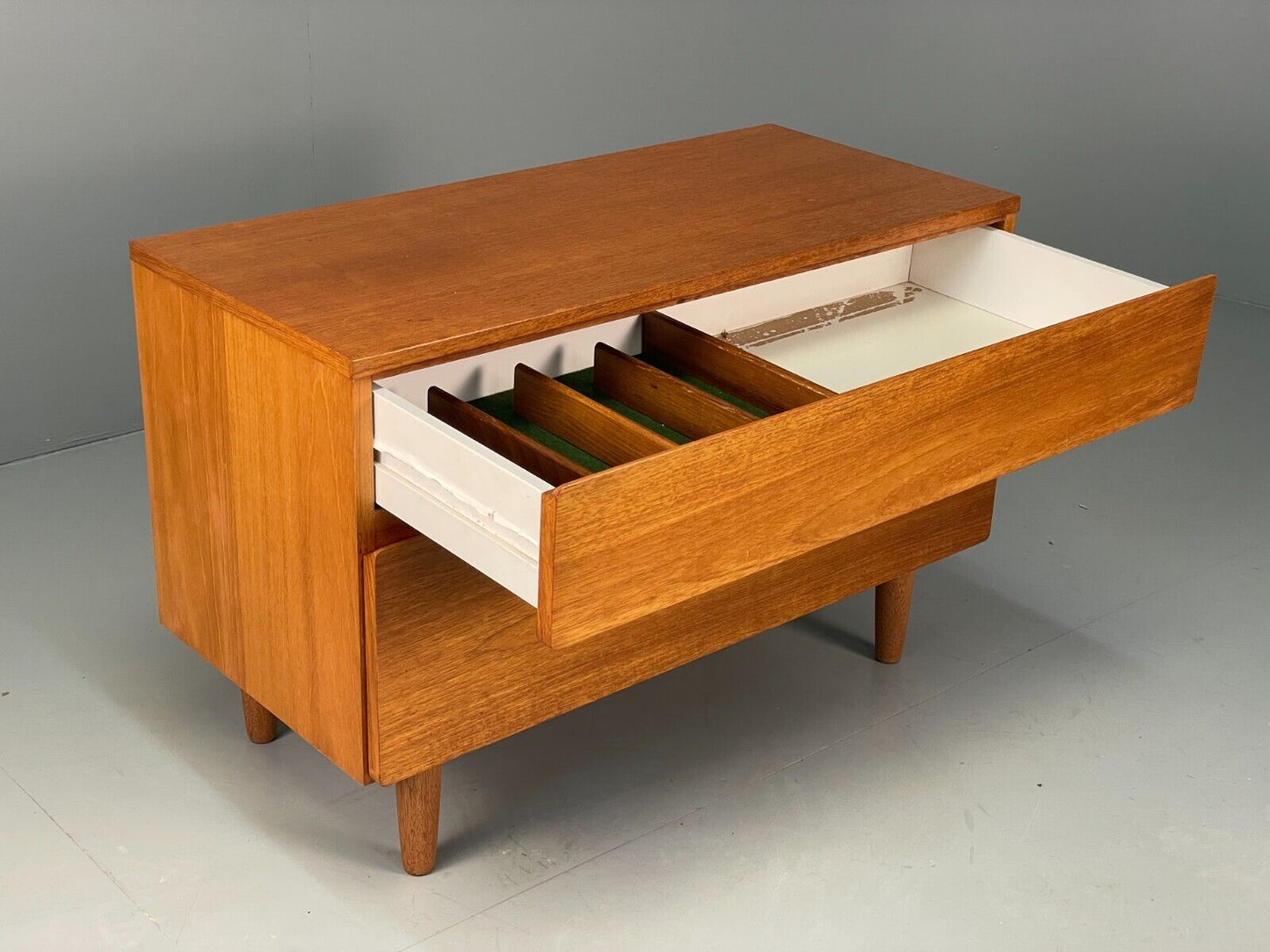 Vintage Small Teak Chest Of Drawers By Beaver & Tapley EB7966 MWOO