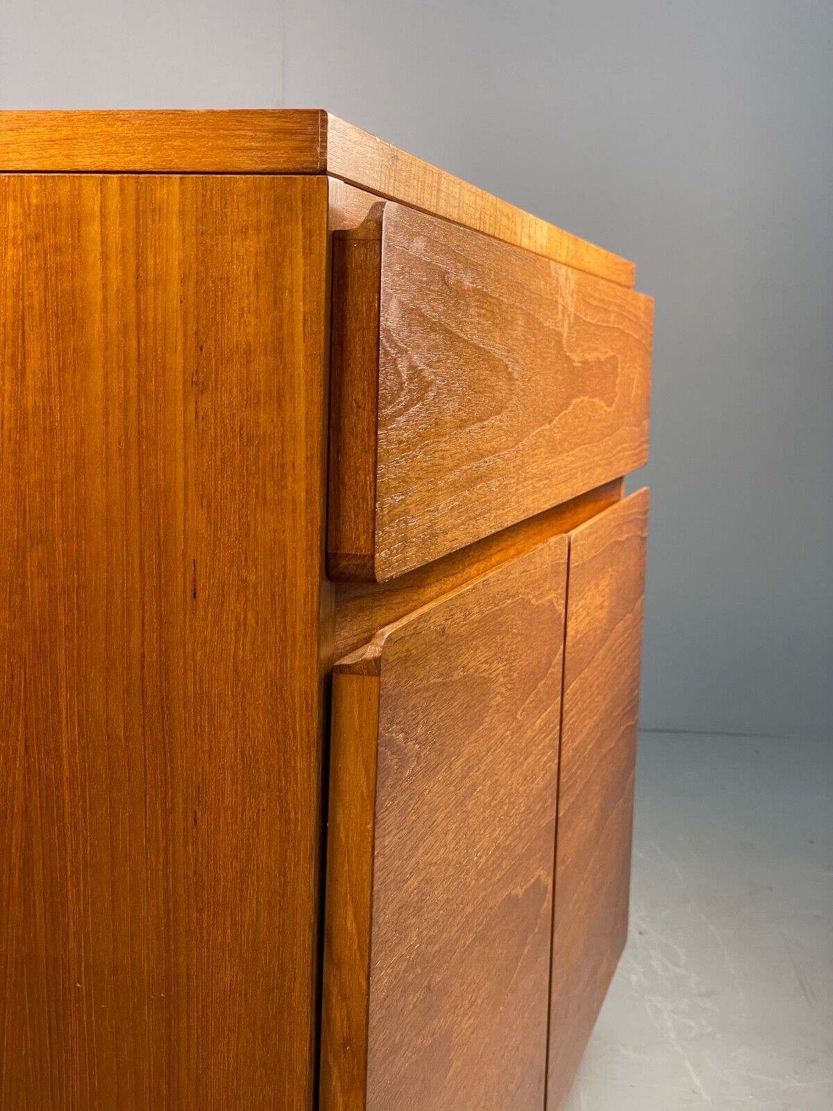 Vintage Teak Compact Sideboard By Beaver & Tapley 1980s Retro EB7845 MWOO