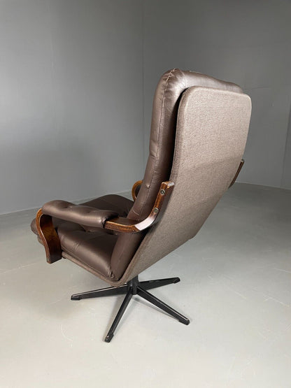 EB6910 Vintage Danish Lounge Chair Brown Leather and Vinyl Swivel Retro MCM MSWI