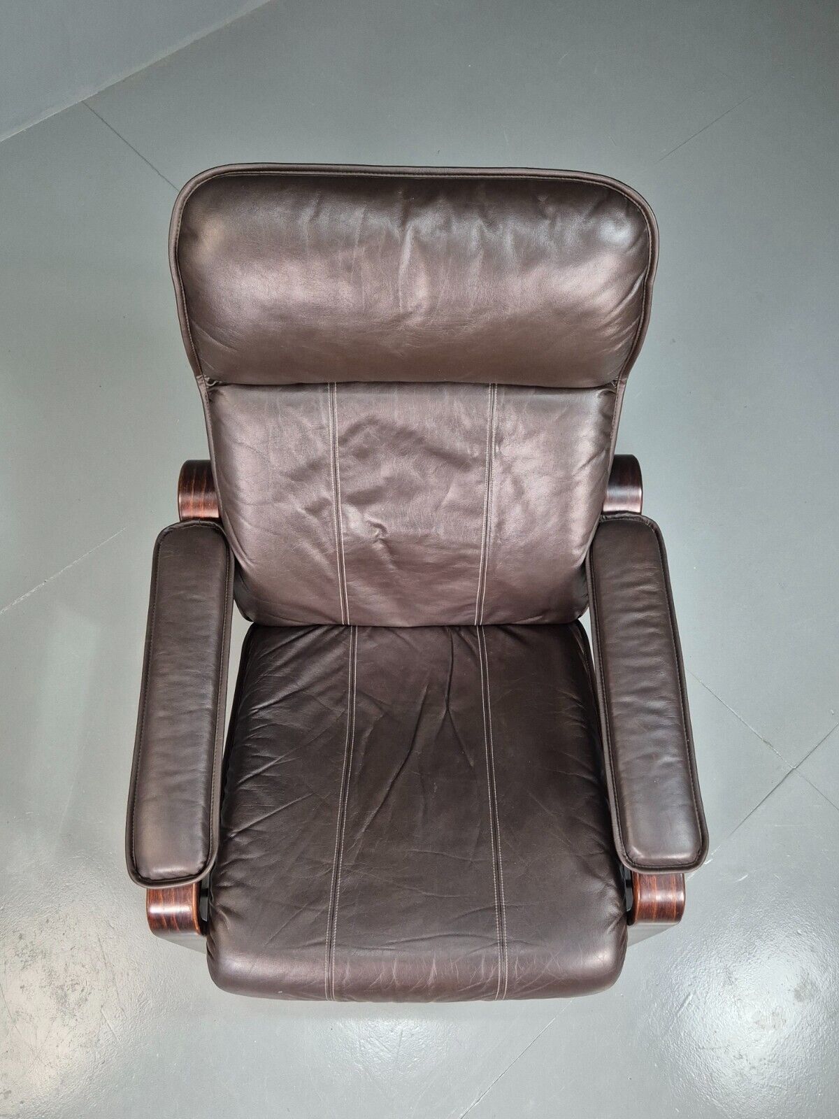 EB7576 Vintage Danish Lounge Chair Brown Leather Recline MCM Retro 1980s MBEN