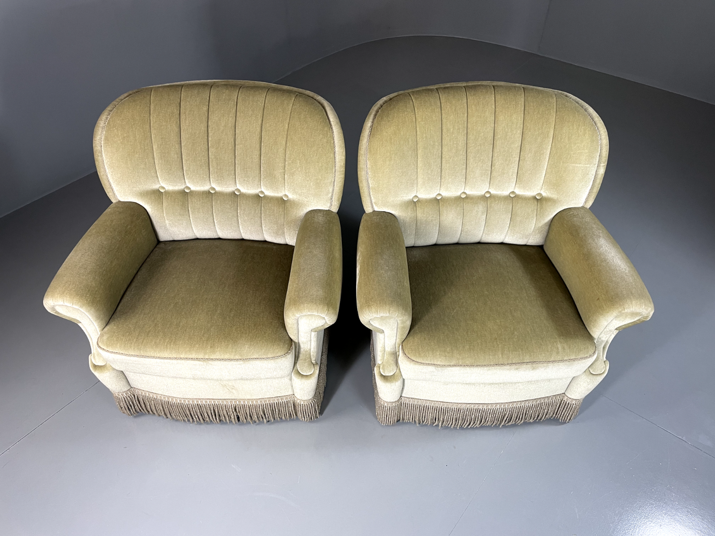 EB5505 Pair Danish 1970s, Green Lounge Chair, Vintage, Retro Tassels Kitsch VCLO