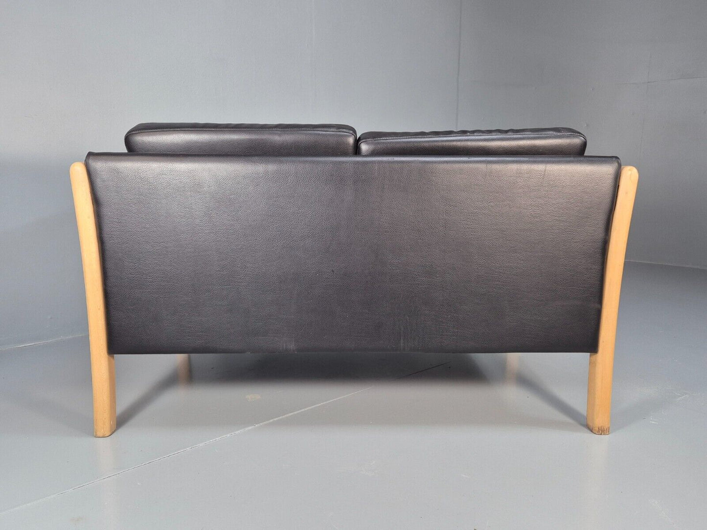 Vintage Danish 2 Seart Sofa Black Leather Wood Ends 1980s Retro MCM EB8629 M2SS