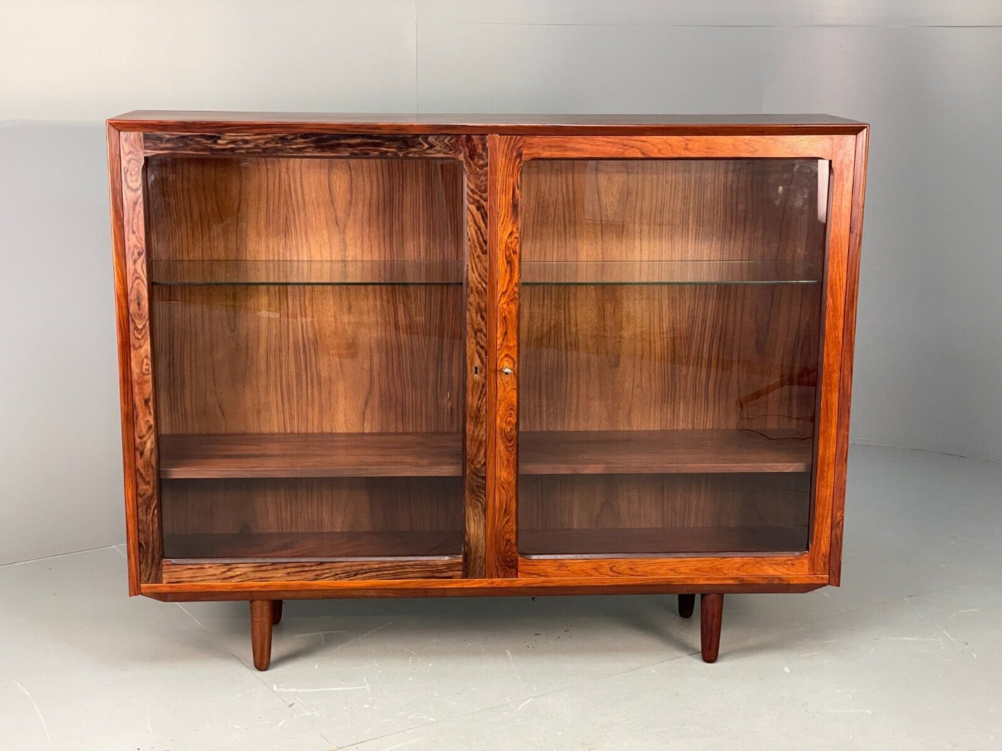 EB7527 Vintage Danish Glazed Display Cabinet 1970s Mid Century Modern MWOO