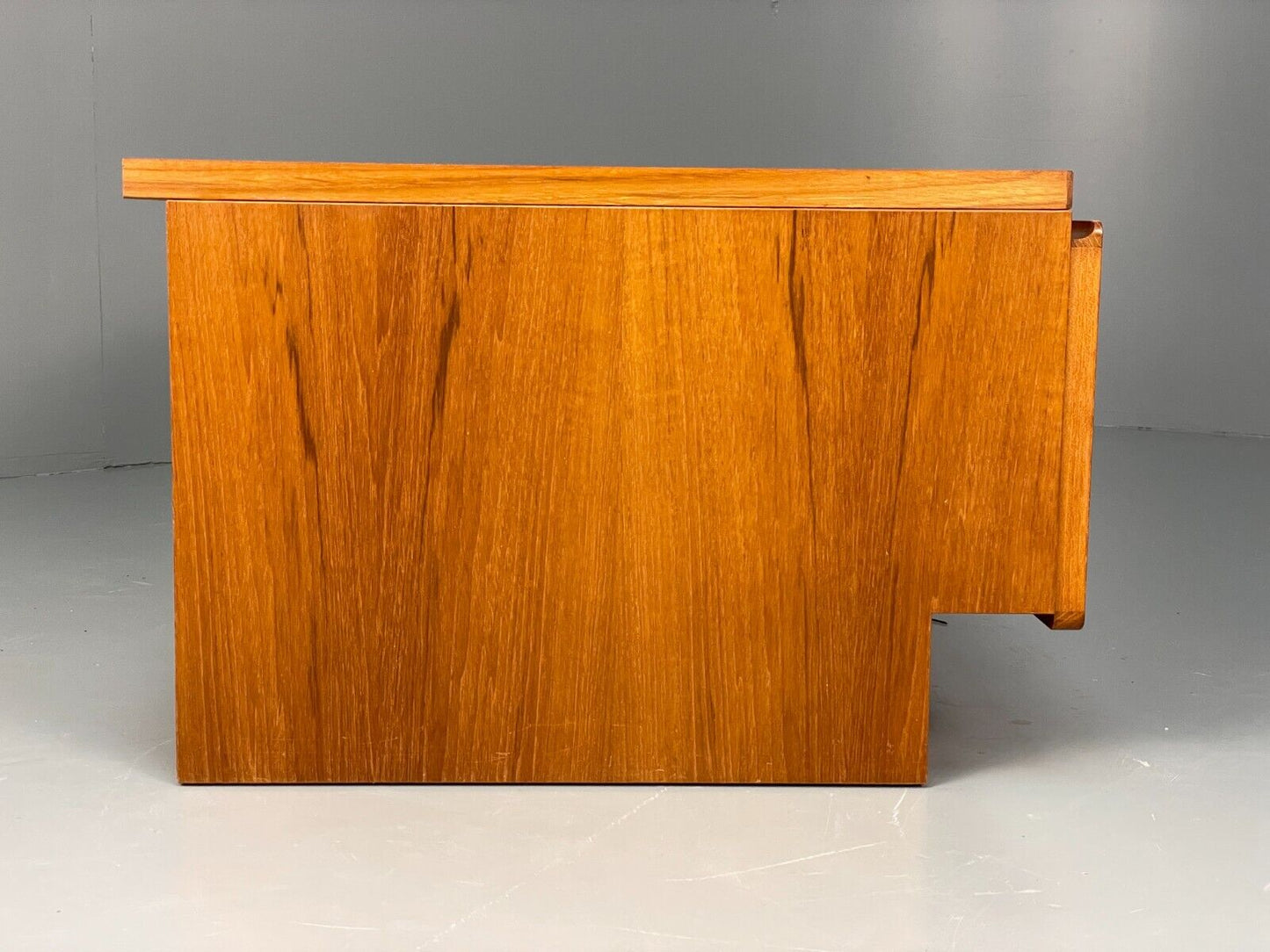 Vintage Teak Low Cabinet With Drawer By Beaver & Tapley EB7948 MWOO