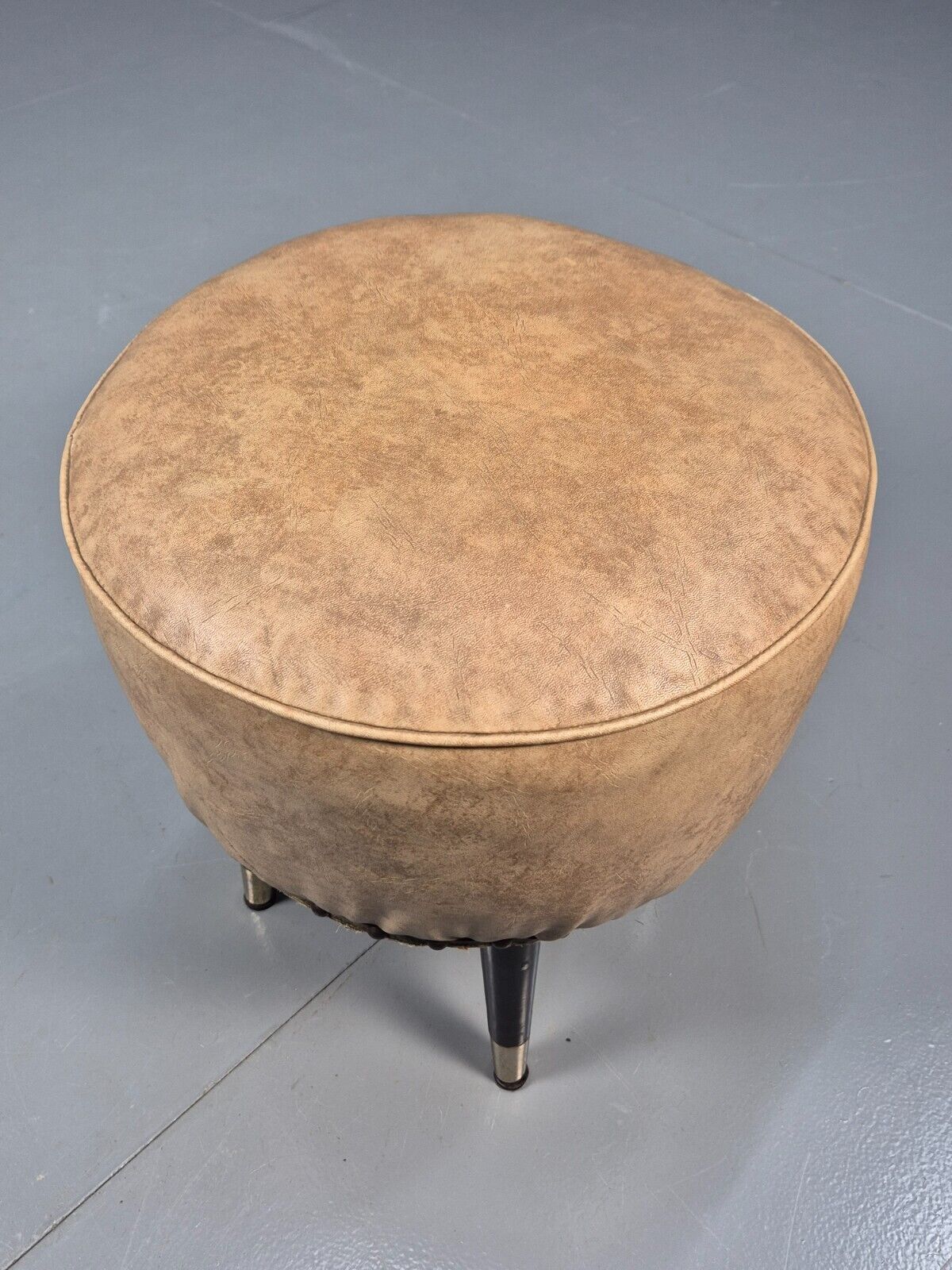 Vintage Footstool Pouffe Beige Vinyl 1950s MCM Retro EB8647 MFOO