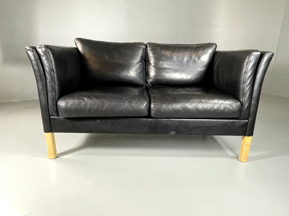 EB5698 Vintage Danish 2 Seat Black Leather and Vinyl Sofa, Retro, MCM M2SS