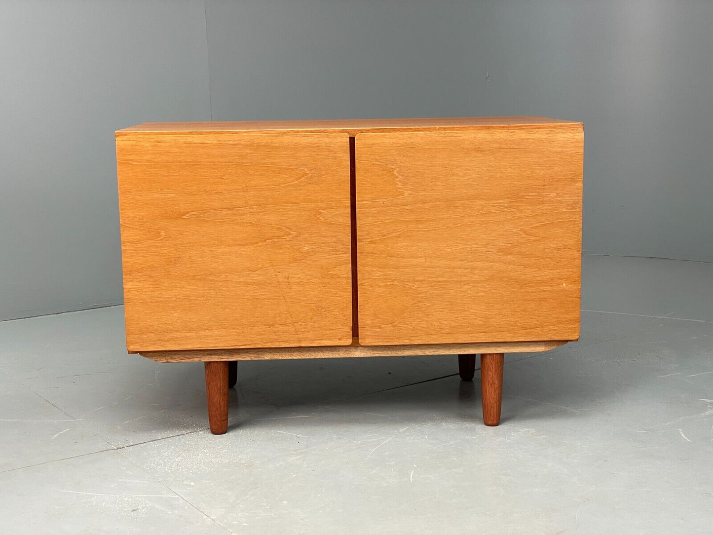 EB7145 Vintage Teak Cupboard by Beaver & Tapley Mid Century 1970s MWOO