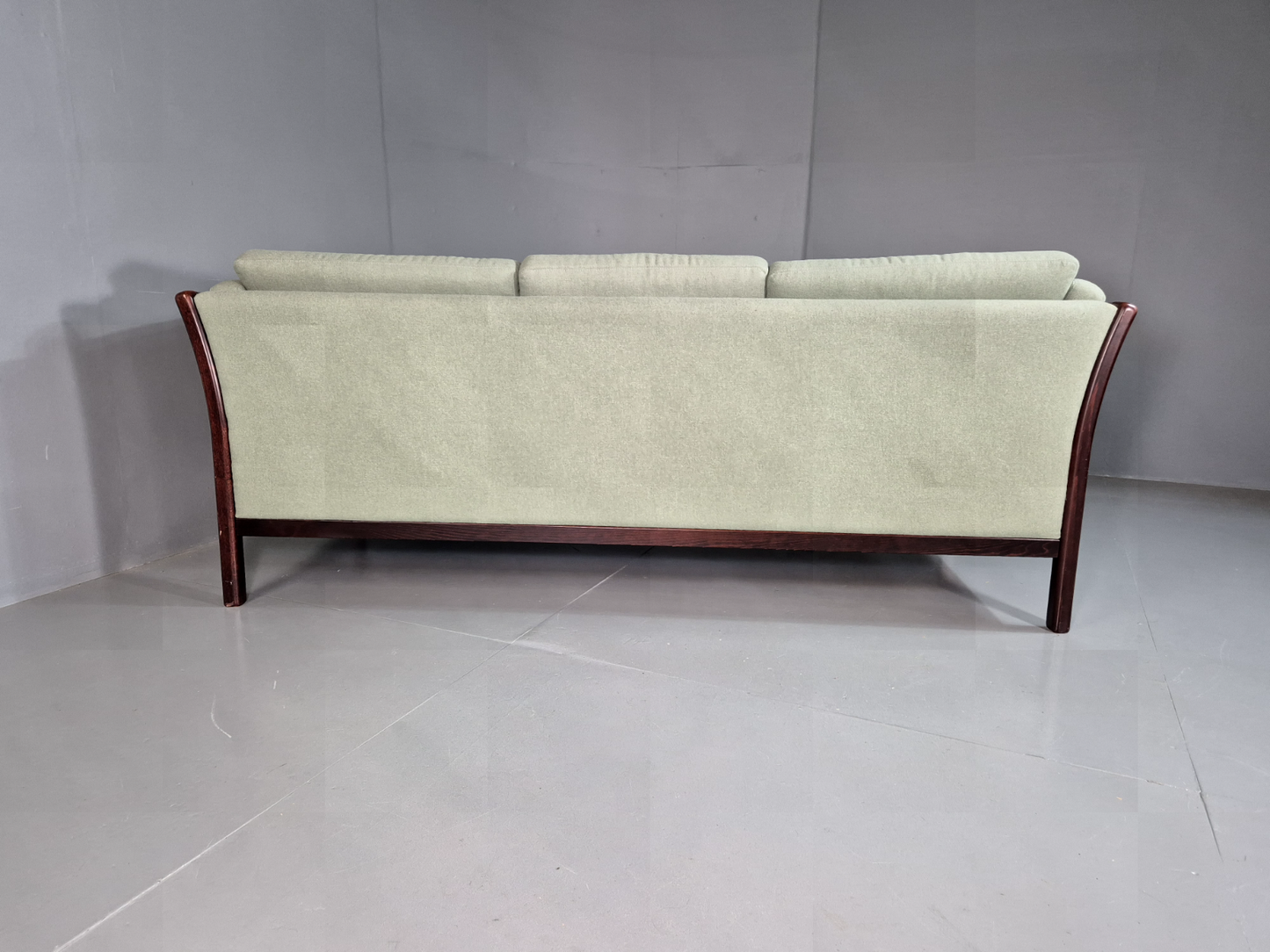 EB7286 Vintage Danish 3 Seat Sofa Green Wool Beech Frame Stouby Retro MCM M3SS