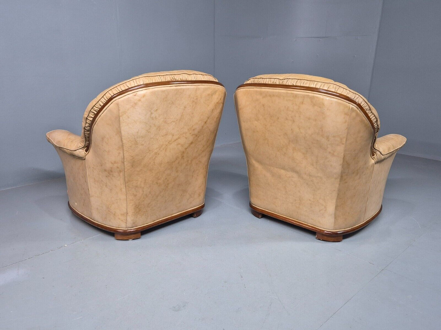 2 Vintage Danish Lounge Chairs Beige Leather Wood Trim 1990s BeEB8287 VLEA