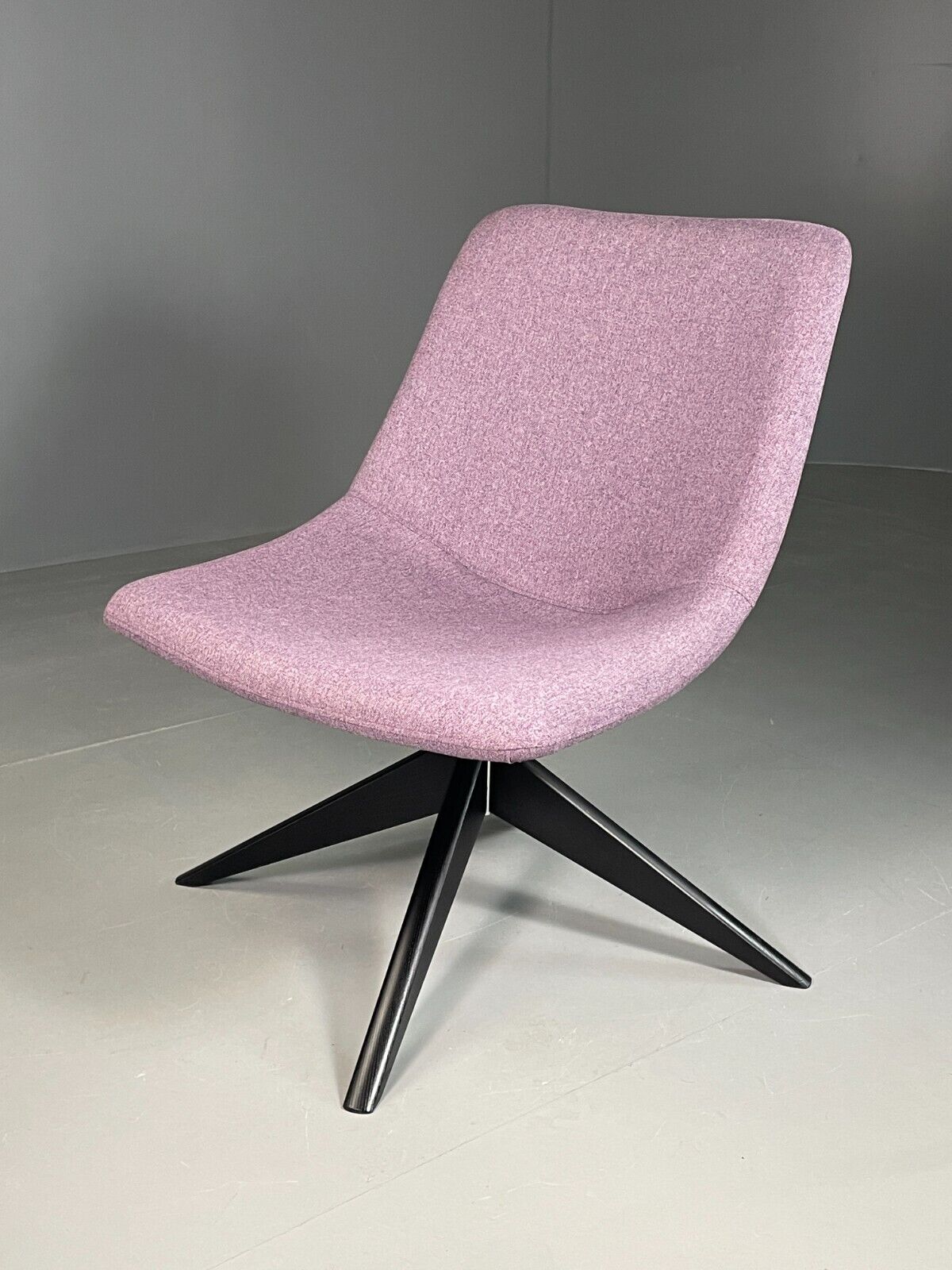 EB6836 Vintage Stiwood Egg Chair in Pink Italian Deeign MSWI