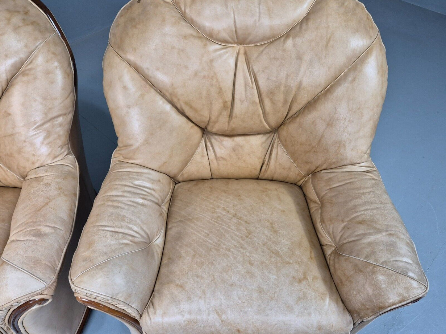 2 Vintage Danish Lounge Chairs Beige Leather Wood Trim 1990s BeEB8287 VLEA