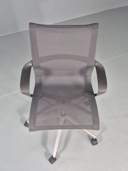 Herman Miller Setu Office Chair Modern design Quality Comfortable EB12573