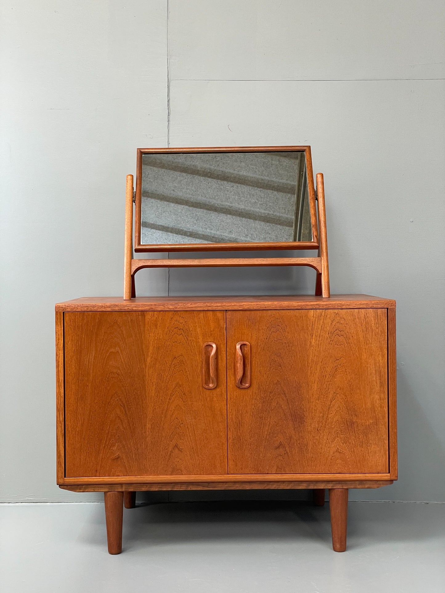 Vintage Mirror Vanity 1950s Mid Century Tilting Mahogany Retro EB12614