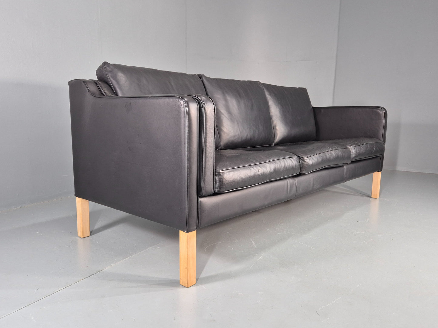 Vintage 3 Seater Sofa Danish Black Leather 1980s Retro Mid Century Style EB11938