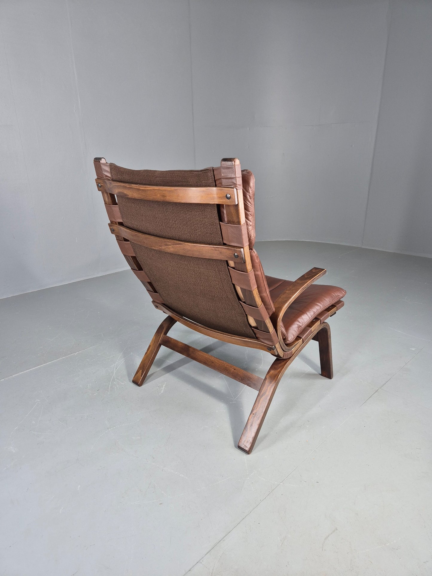 Vintage 1970s Leather Lounge Chair Farstrup Denmark Bentwood Frame Retro EB12312