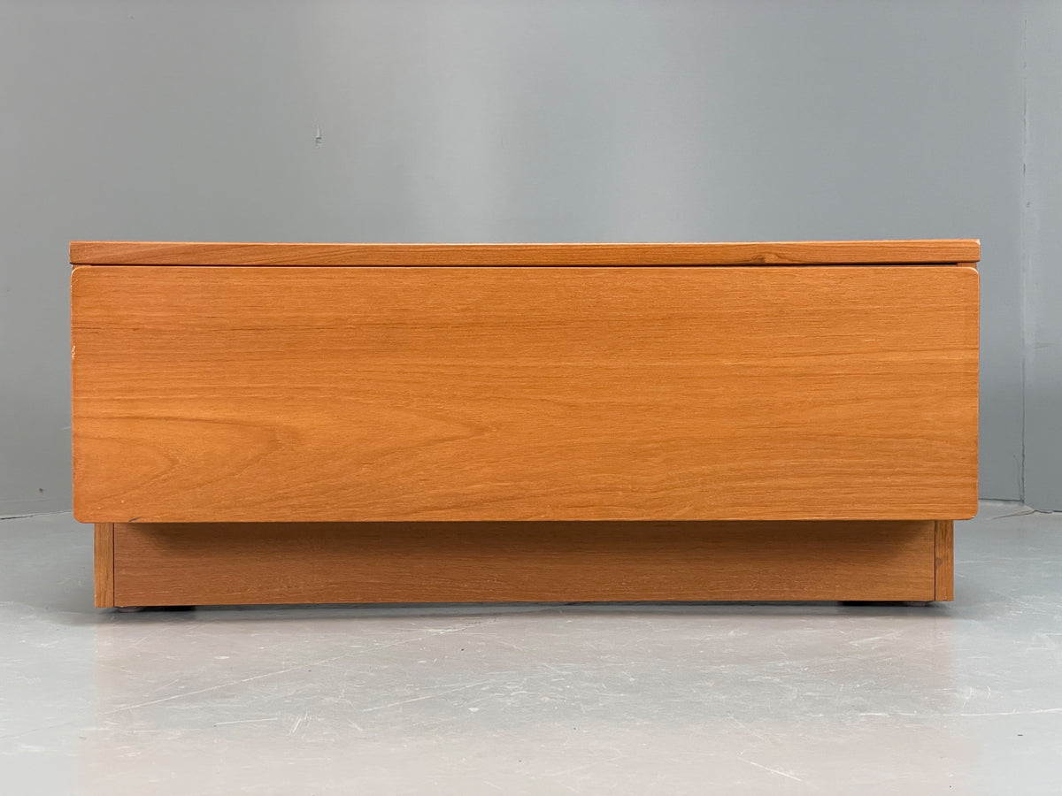 Vintage Teak Drawer TV Unit By Beaver & Tapley Retro Storage EB13155