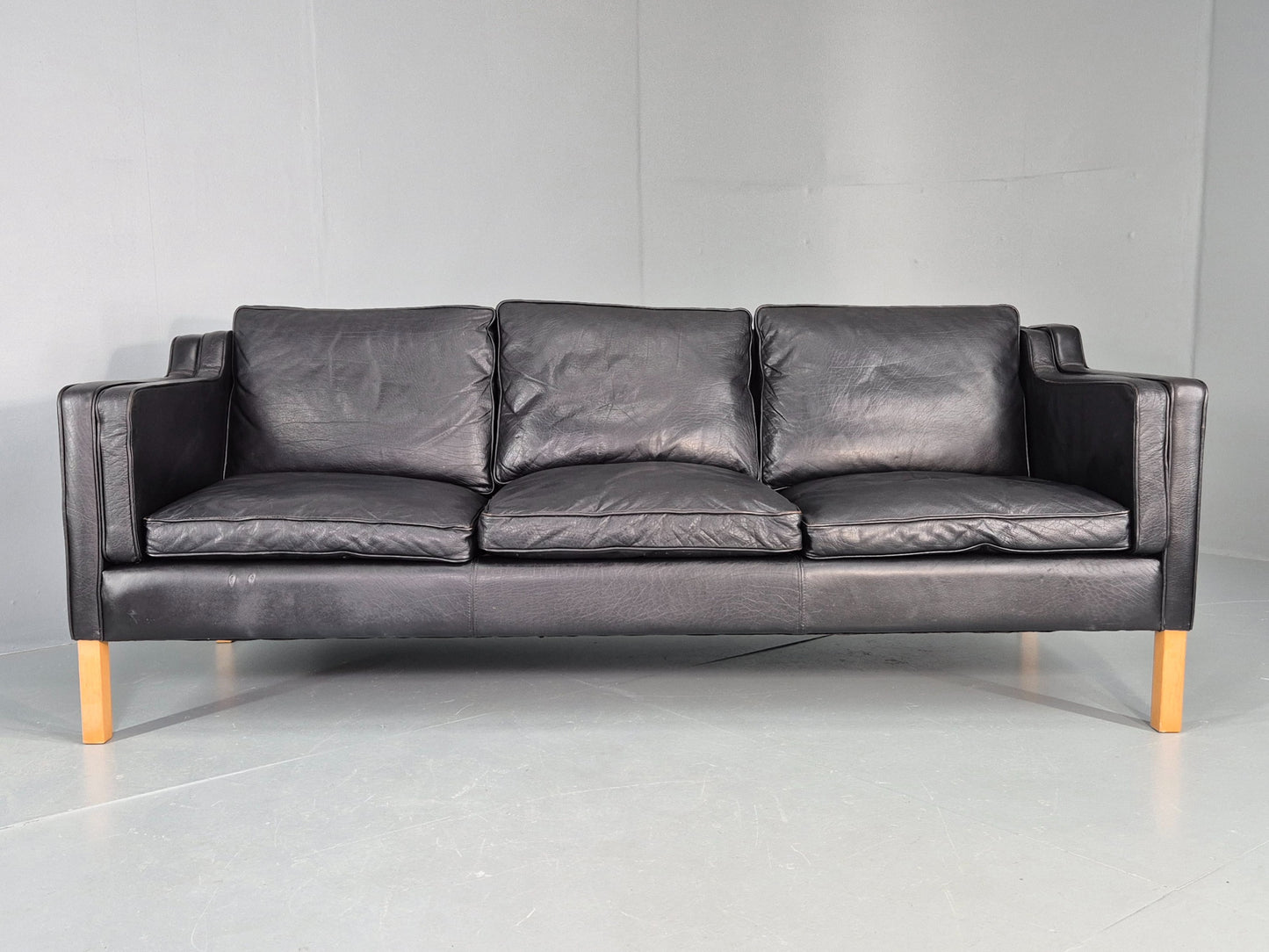 Vintage 3 Seater Sofa Danish Black Leather 1980s Retro MCM Quality EB12434