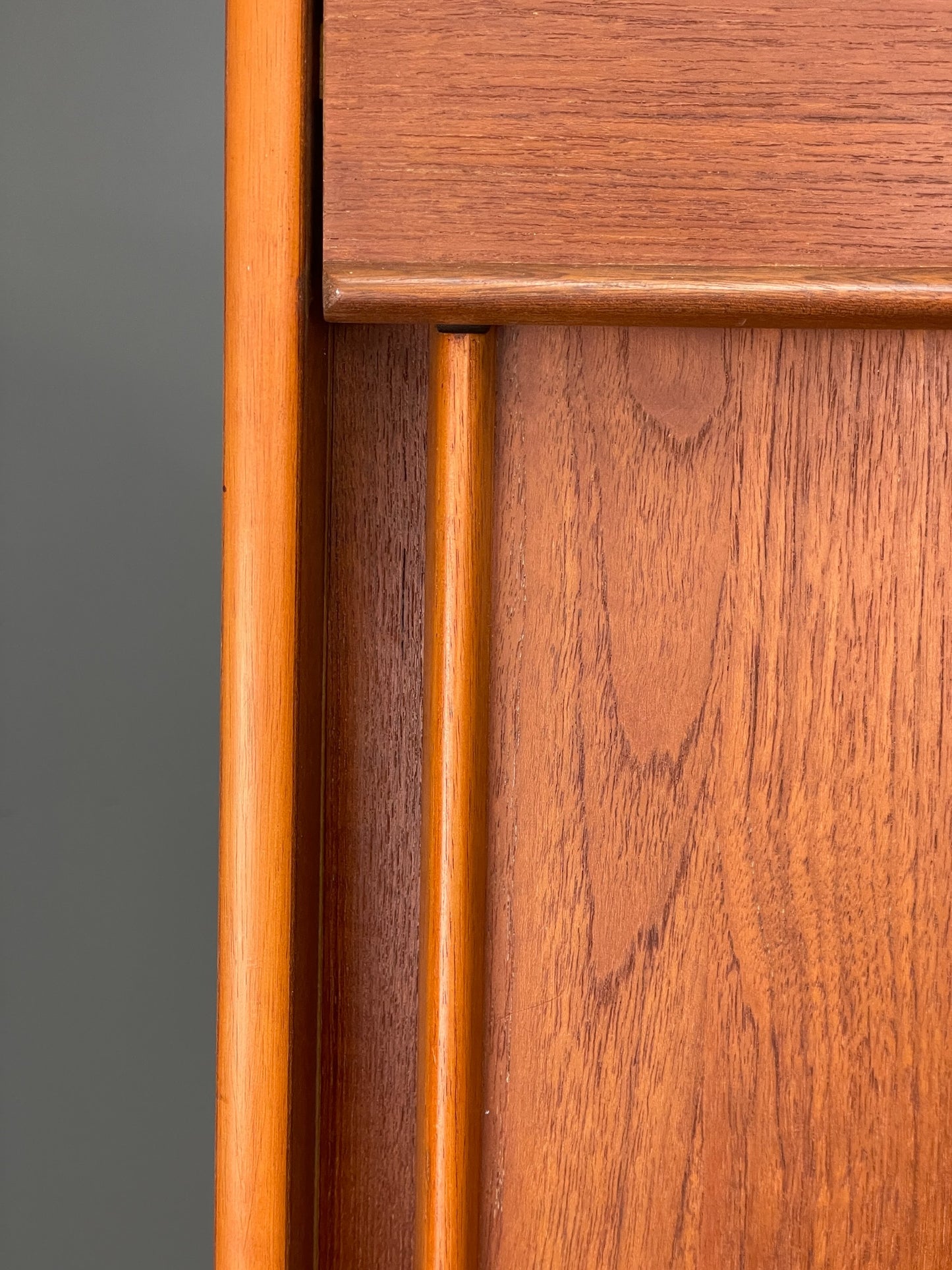 Vintage Austinsuite Teak Wardrobe Retro 1970s Shelves Clothes Cupboard EB12078