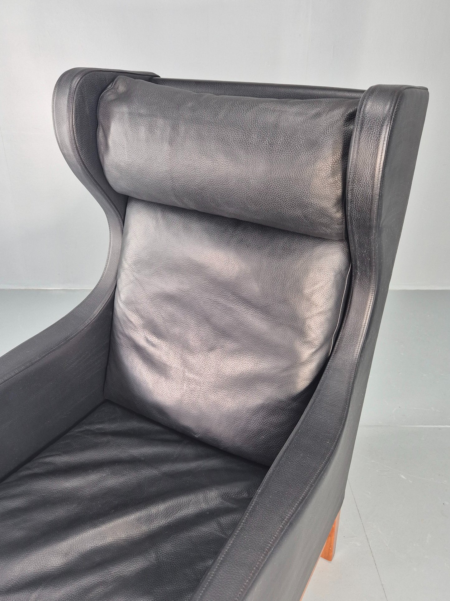 Vintage Skippers Wing Back Lounge Chair 1970s Retro Danish Black Leather EB12379