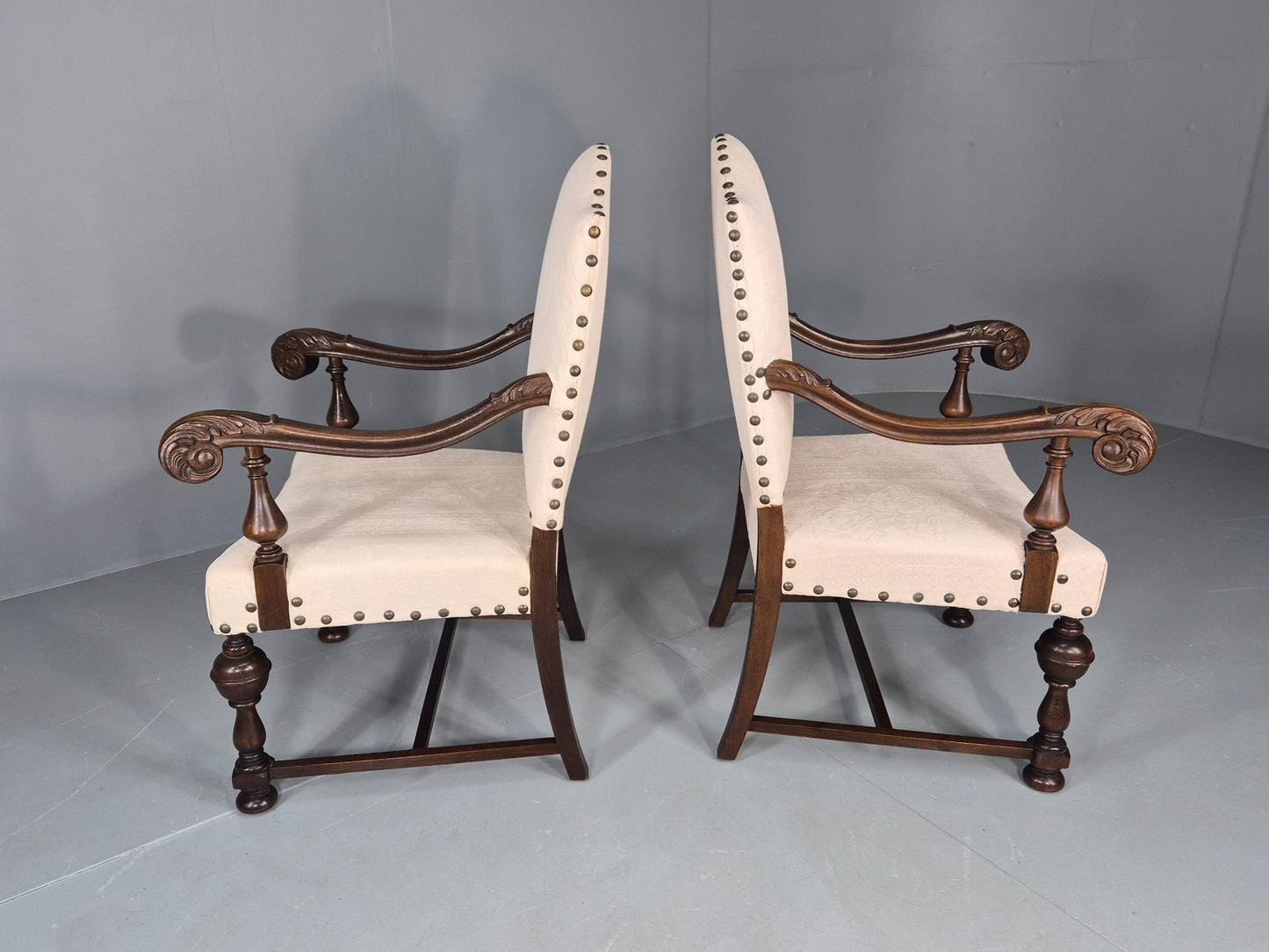 2 Vintage Carolean Style Oak Armchairs 1950s Danish Repro Quality Eb12641