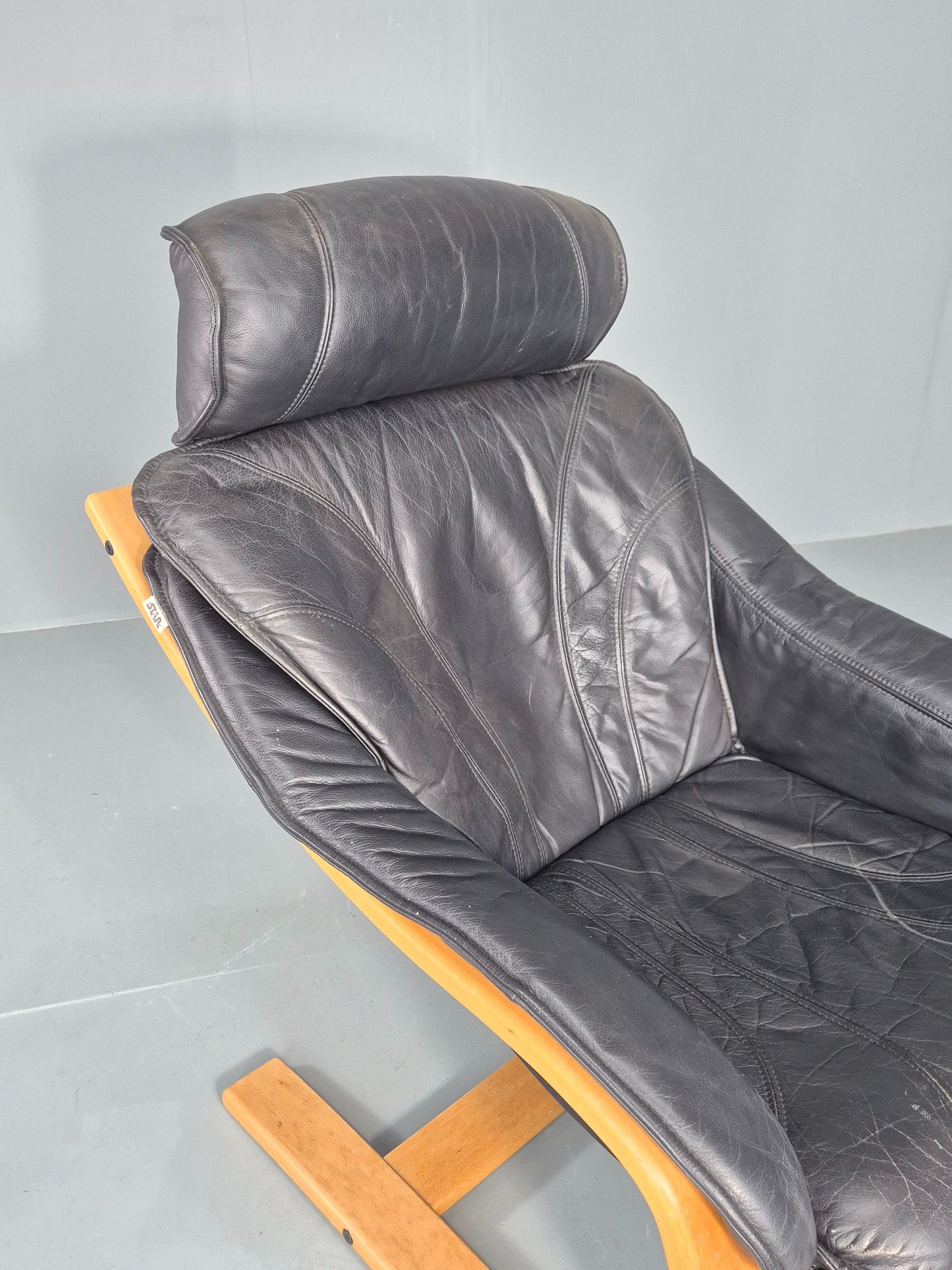 Vintage 1970s Leather Lounge Chair Bentwood Frame Danish Retro MCM EB08277