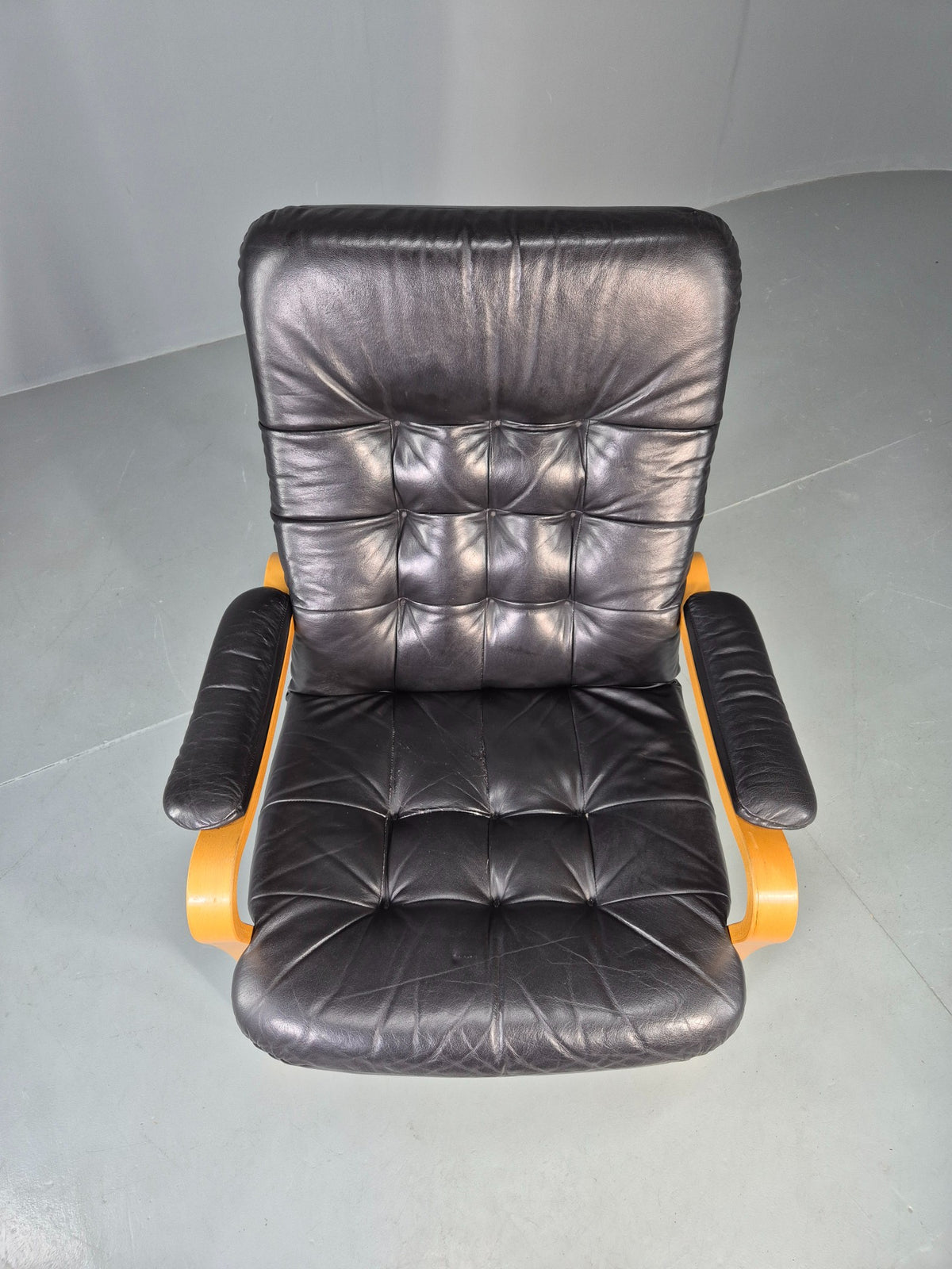 Vintage Danish Faux Leather Lounge Chair Bent Wood Frame 1980s Retro EB13074