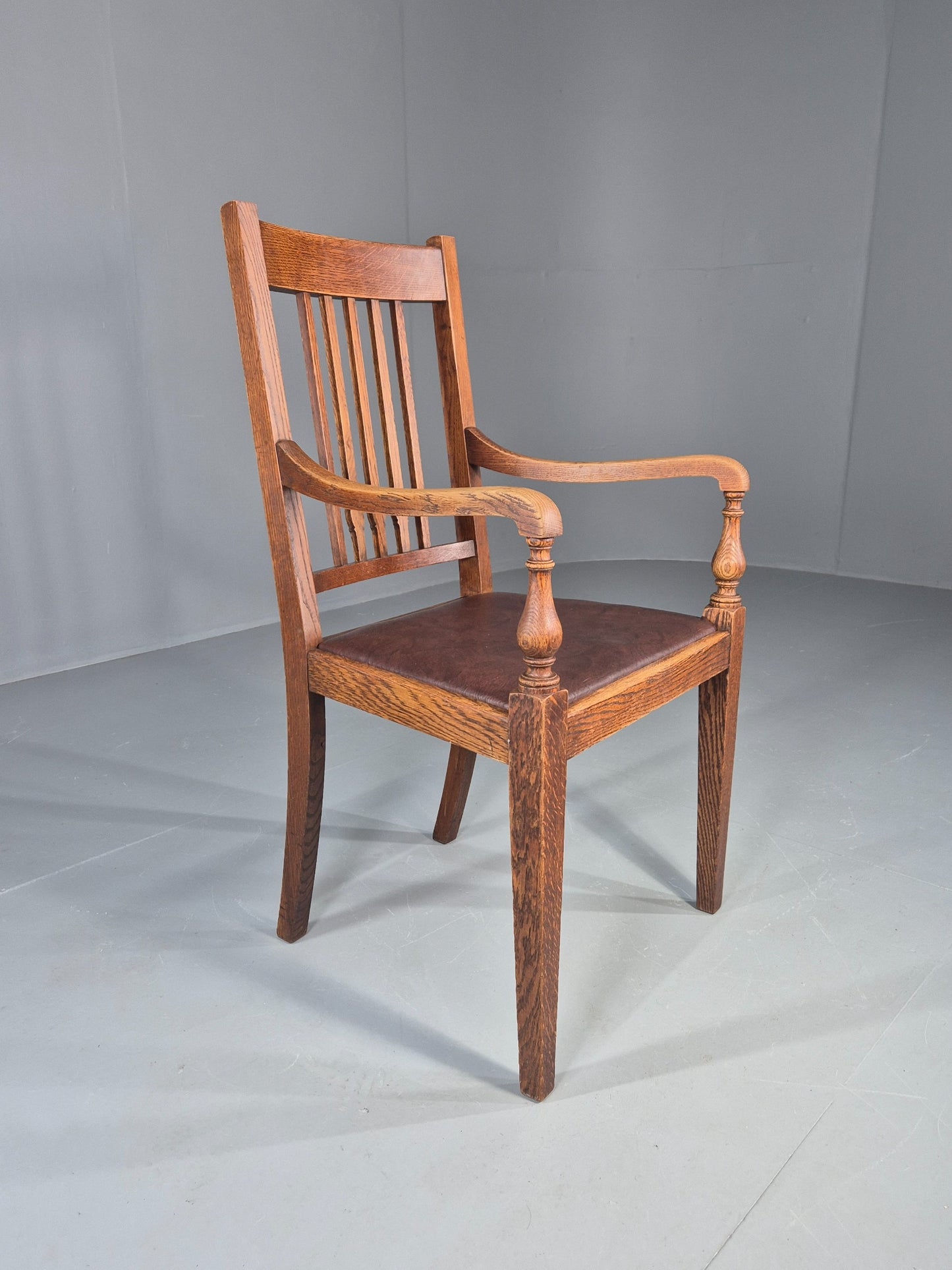 Antique Oak Elbow Chair Arts and Crafts Edwardian Vinyl Seat  EB12525